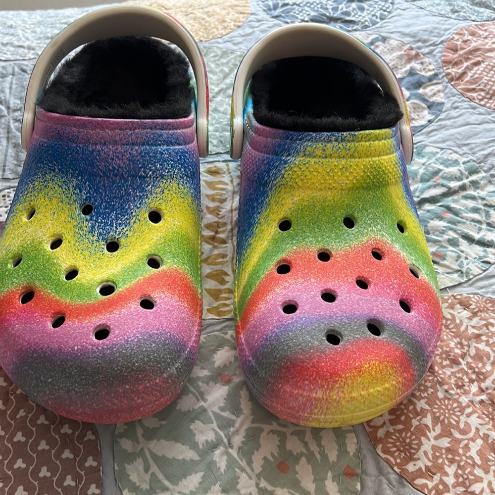 Crocs fleece lined💜 - Picture 6 of 8